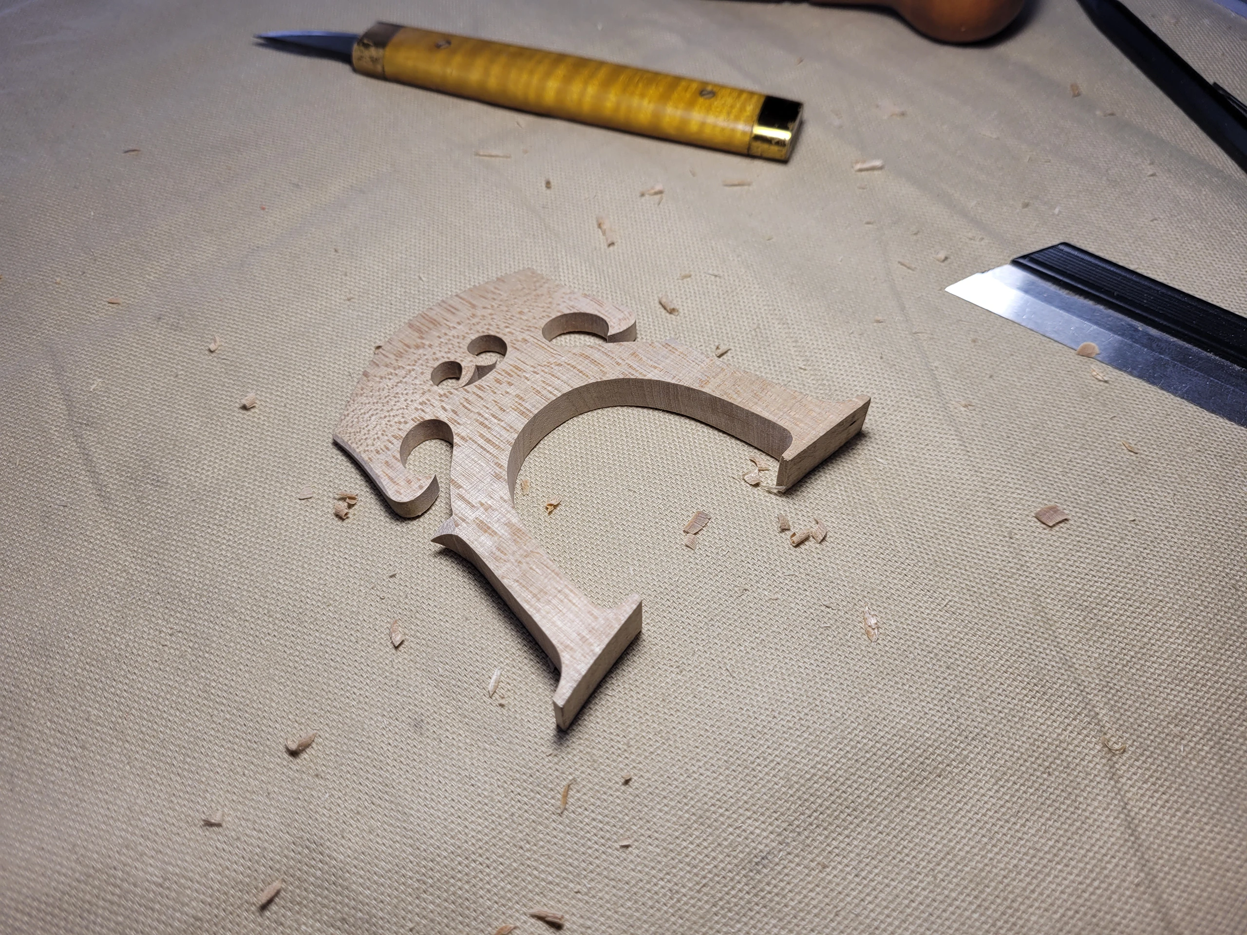 Maken cello kam